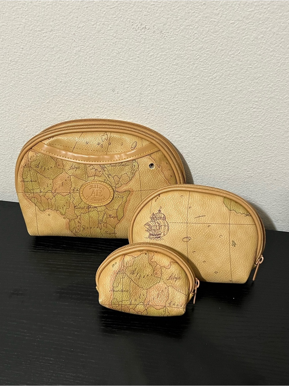 Vintage Allan Edward 3-Piece World Map Cosmetic Bag Set - Excellent Condition